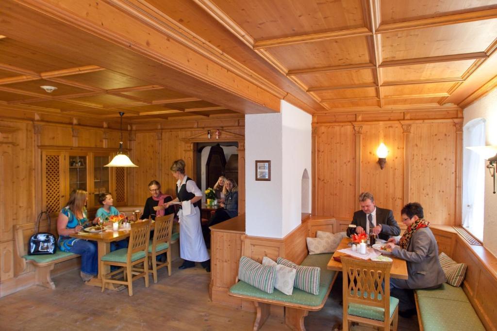 Hotel Weisses Ross Marienberg Ngoại thất bức ảnh